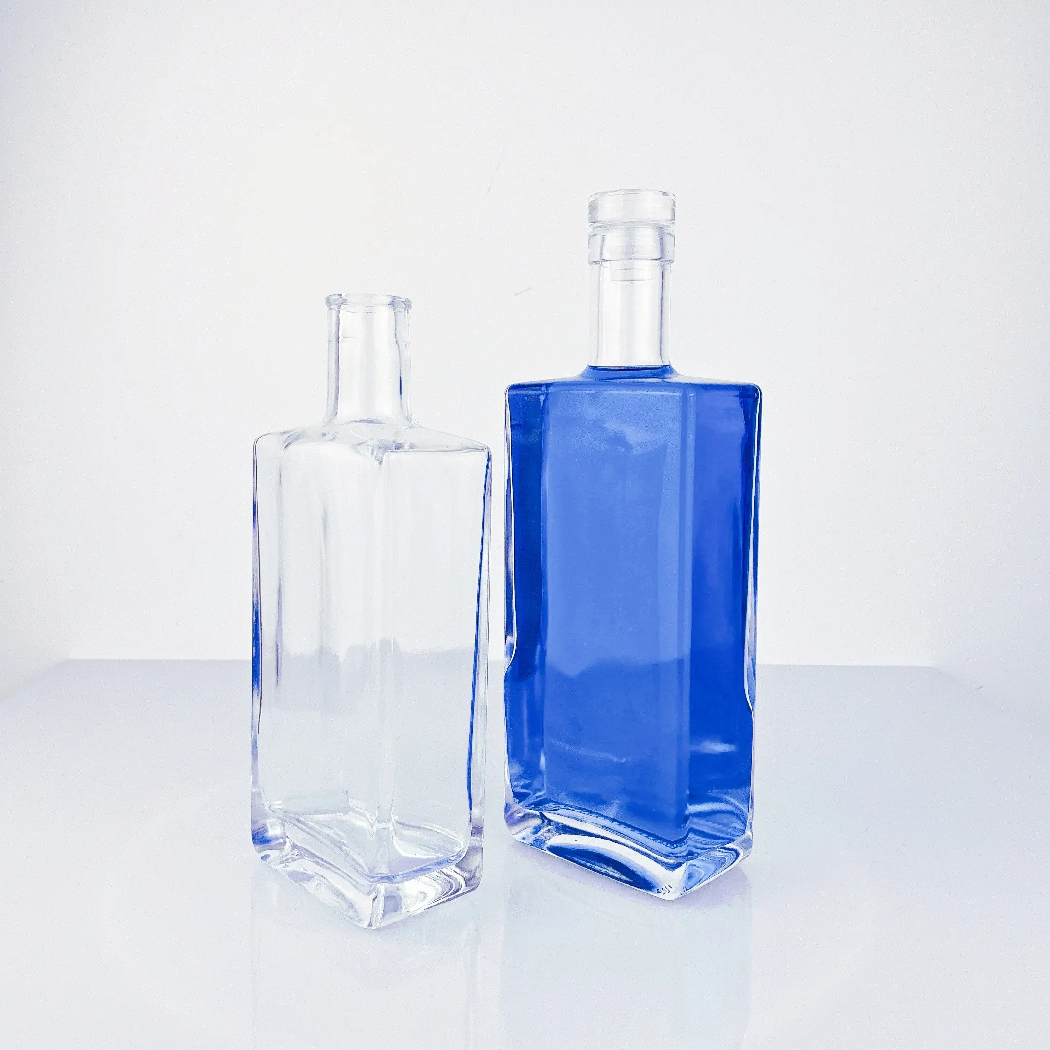 500ml i 700ml Butelka szklana Long Island dla gin, whisky, wódki z korkiem