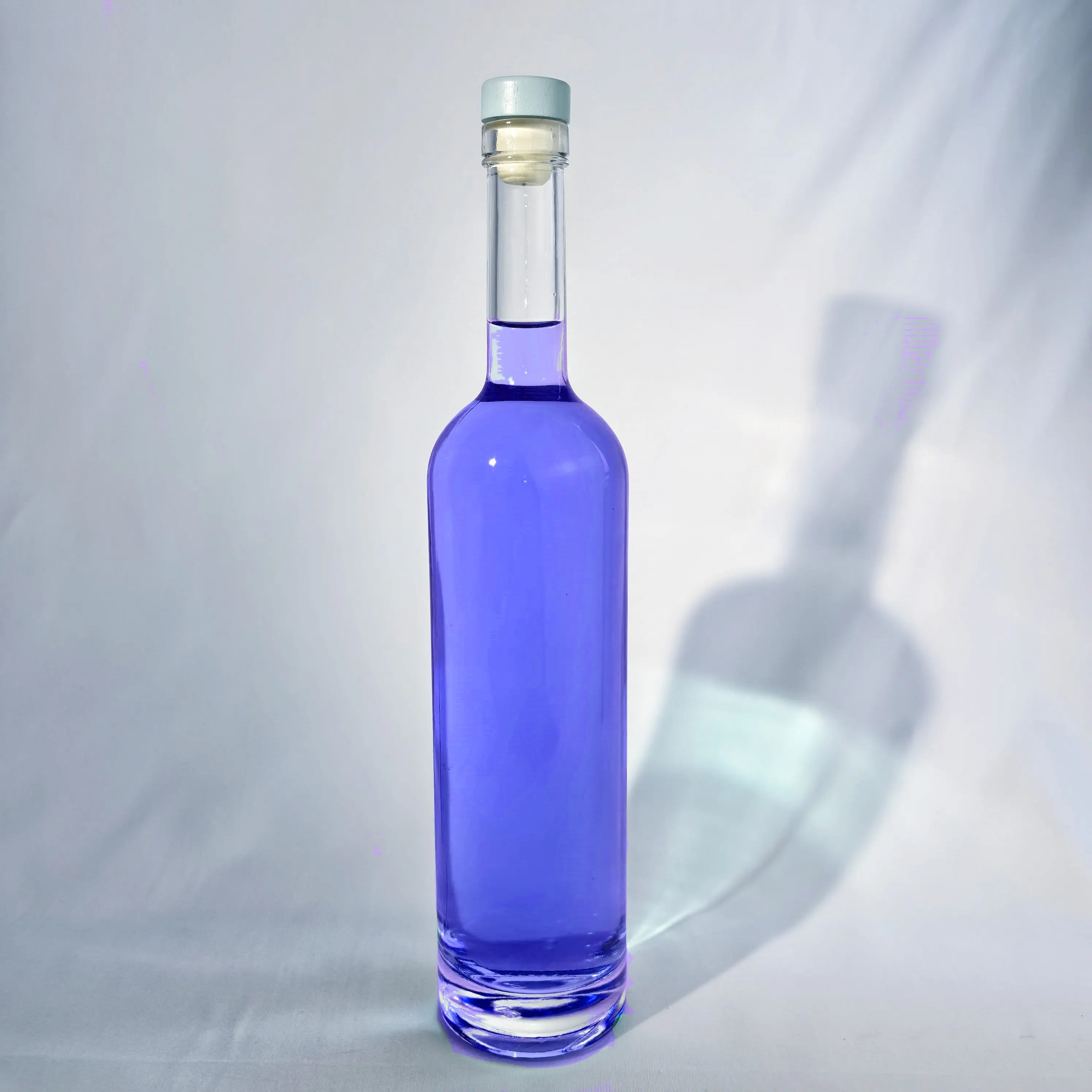 700ml Butelka szklana na spiryty, butelka na wódkę z korkiem